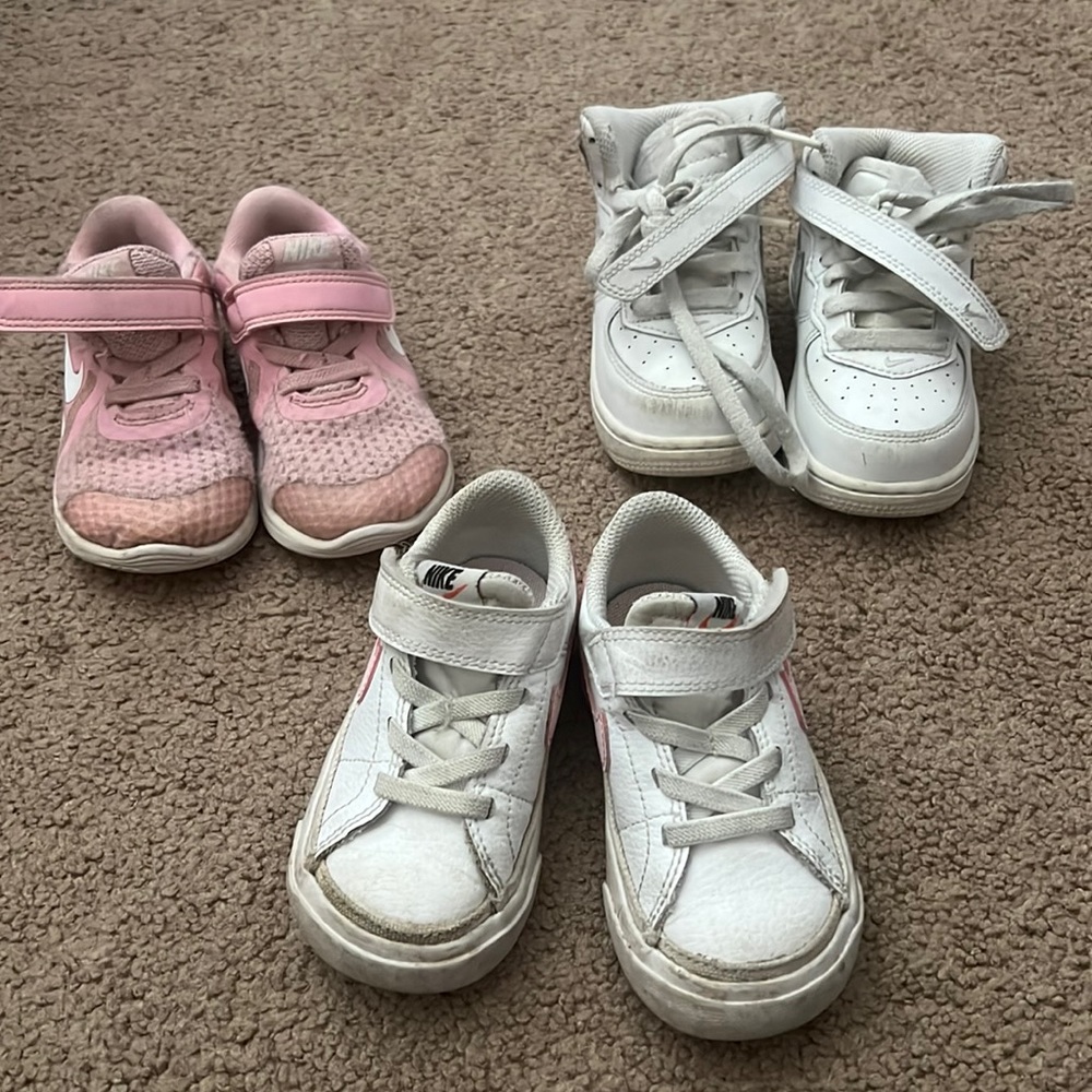 - 3 size 6 toddler Nike’s